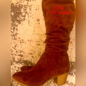 Women's Deep Brown, Knee High, faux Suede Slouch Boots Sz. 8 has Woid Block Heel